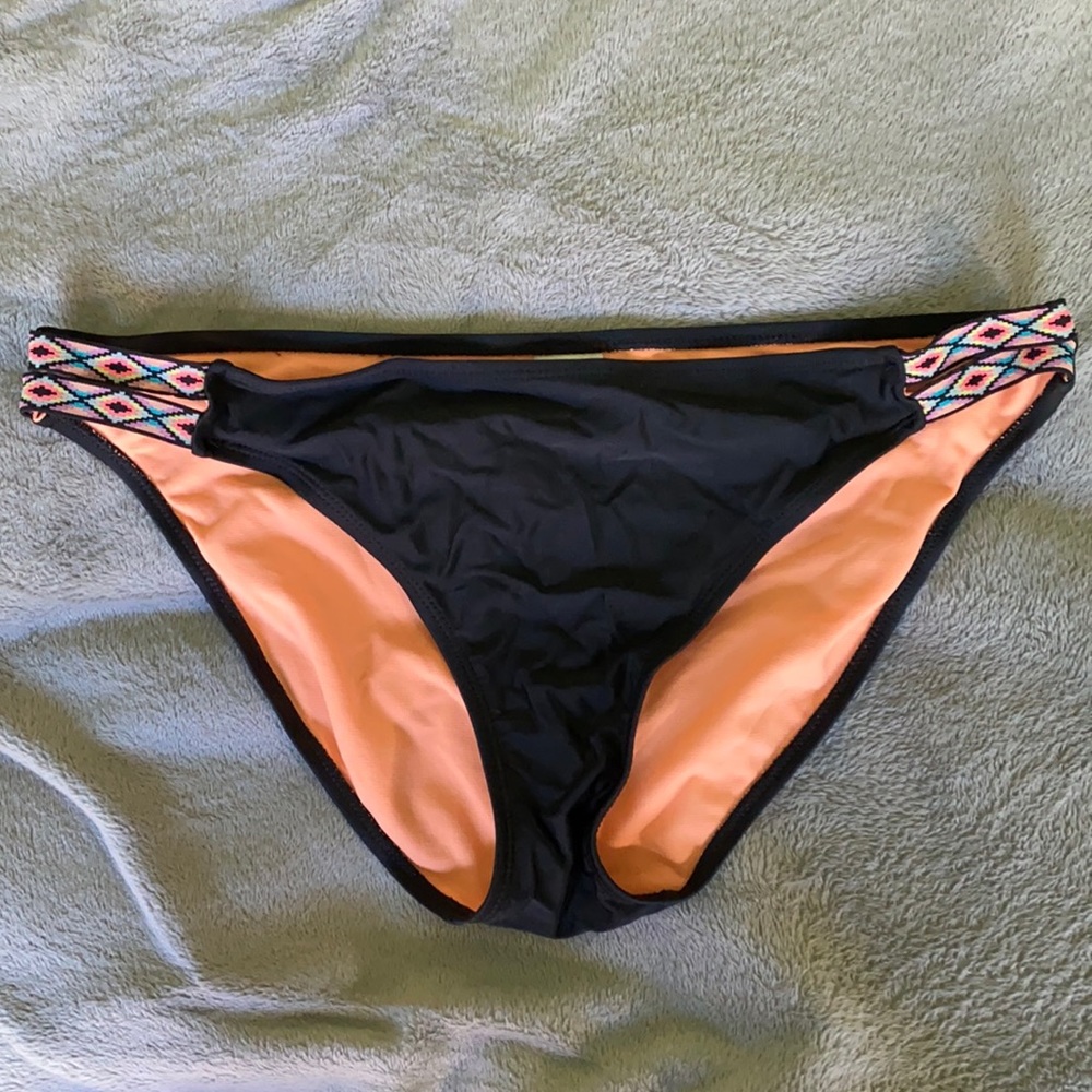Bikini bottoms
